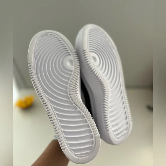 🌟NIKE Women’s Nike Court Vision Alta Black/White - Size 7.5 - Picture 12 of 12